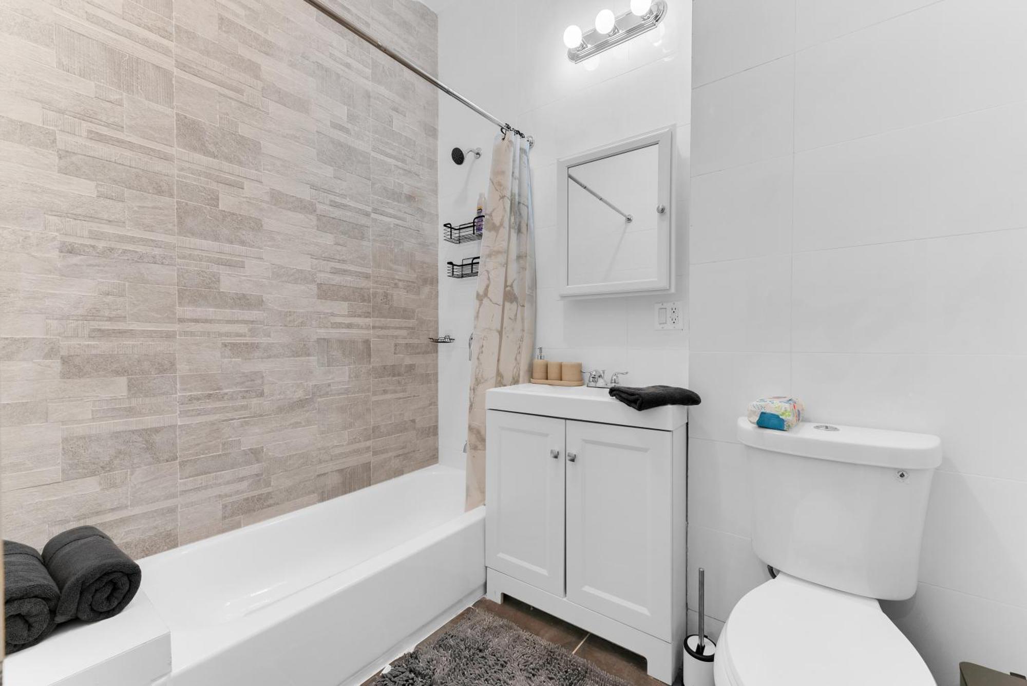 Charming 2Br Bkyrd Near Williamsburg Apartment New York Exterior photo