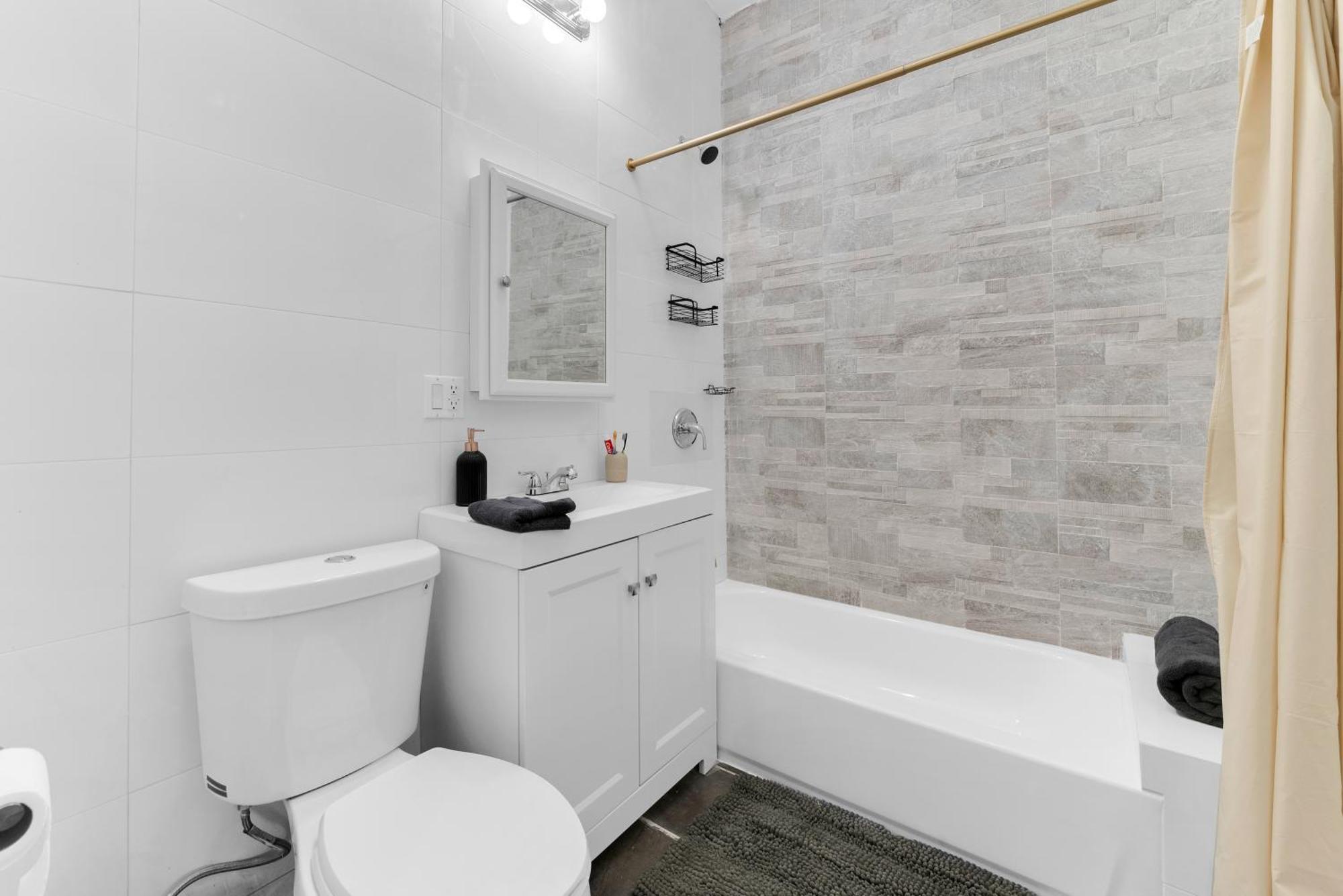 Charming 2Br Bkyrd Near Williamsburg Apartment New York Exterior photo